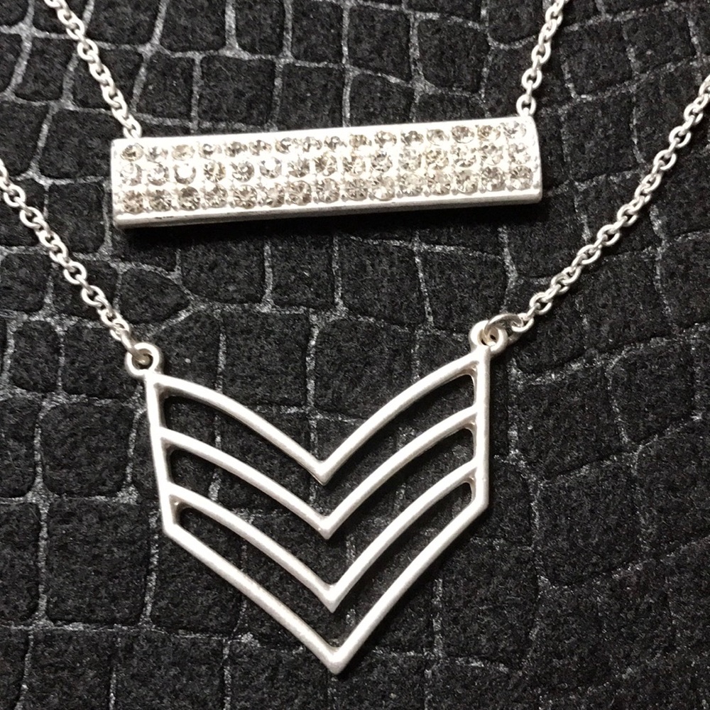 Jeweled Bar/Chevron Necklace Duo - Picture 4 of 4